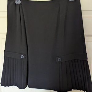 Larry Levine Stretch Fabric Black Skirt Pleats